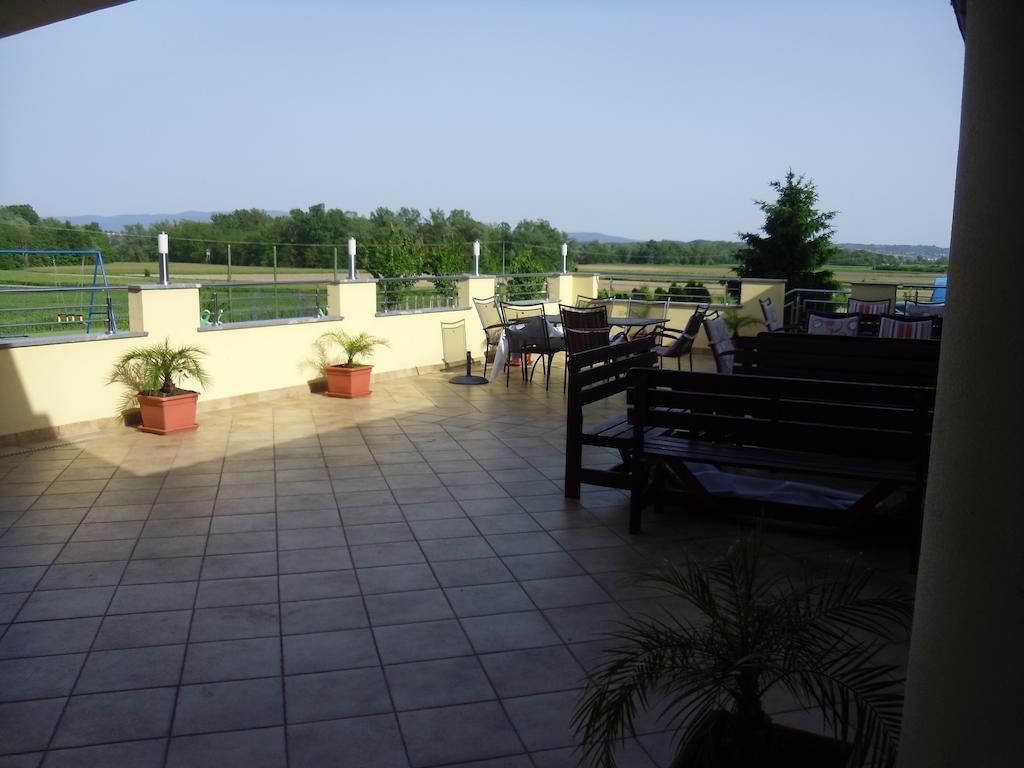 Hotel Gostilna In Prenocisce Kocjan à Bizeljsko Extérieur photo