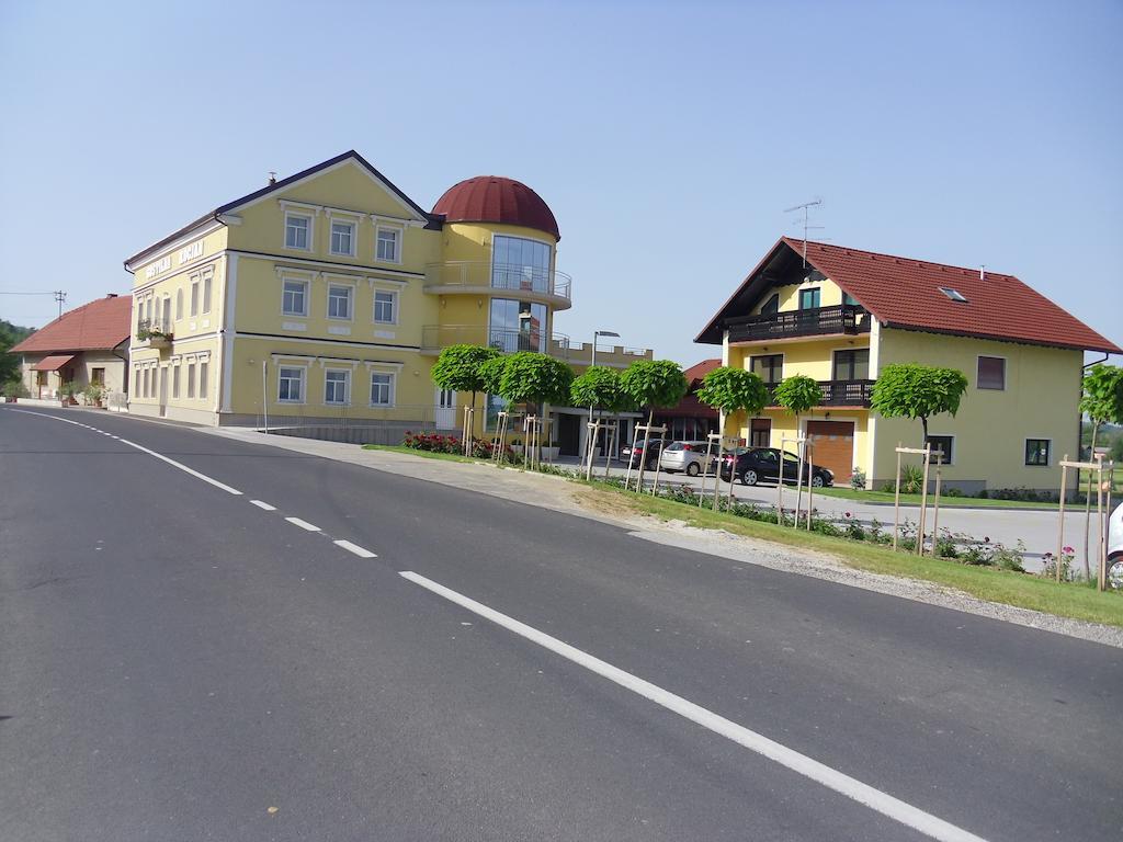 Hotel Gostilna In Prenocisce Kocjan à Bizeljsko Extérieur photo