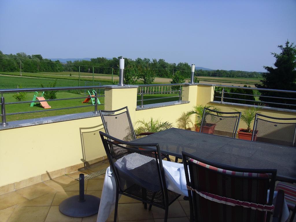 Hotel Gostilna In Prenocisce Kocjan à Bizeljsko Extérieur photo