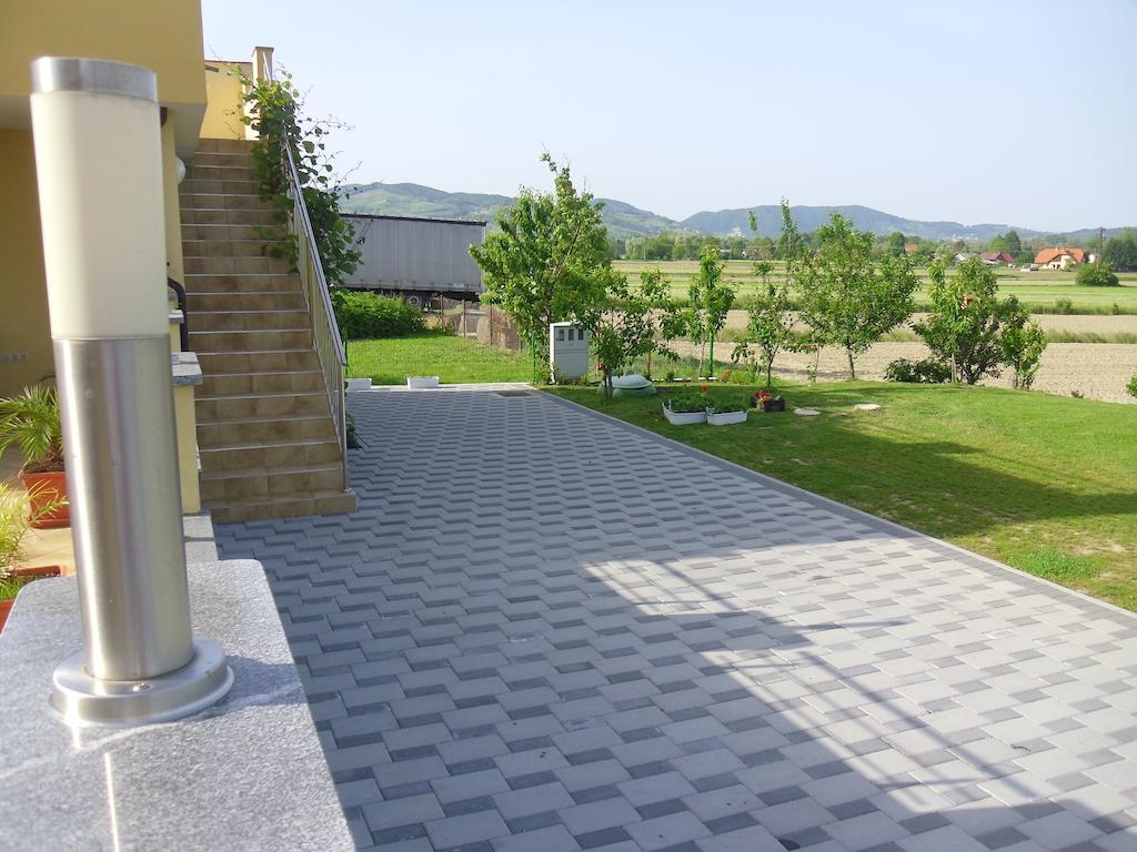 Hotel Gostilna In Prenocisce Kocjan à Bizeljsko Extérieur photo